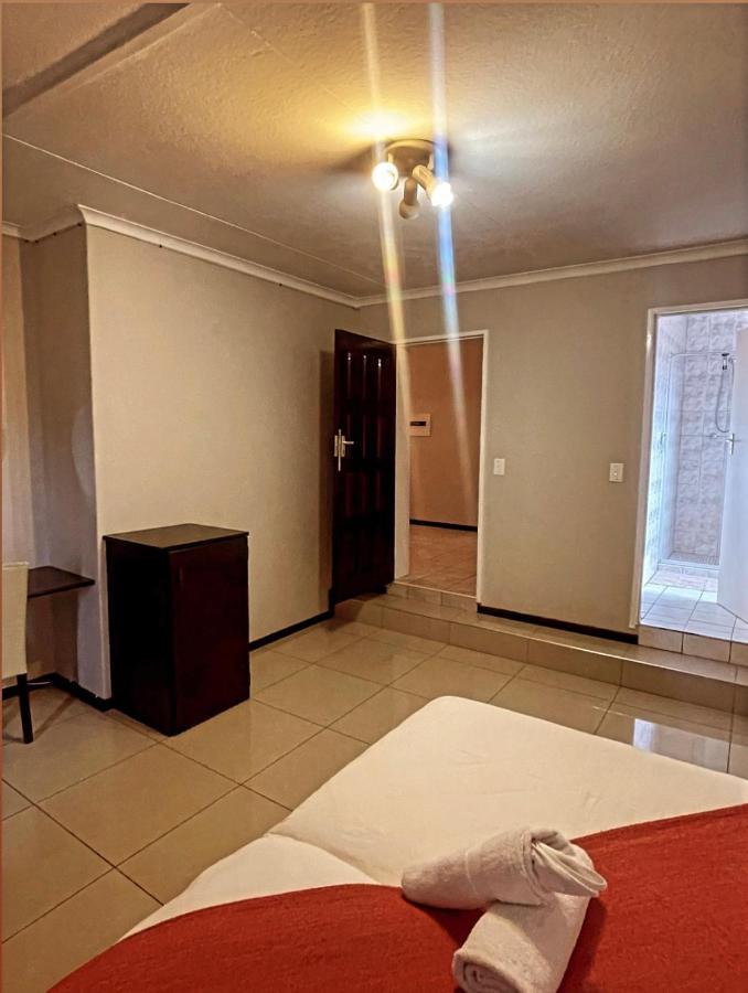 Ethithiya Boutique Guesthouse Windhoek Exterior foto