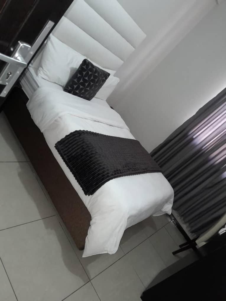Ethithiya Boutique Guesthouse Windhoek Exterior foto